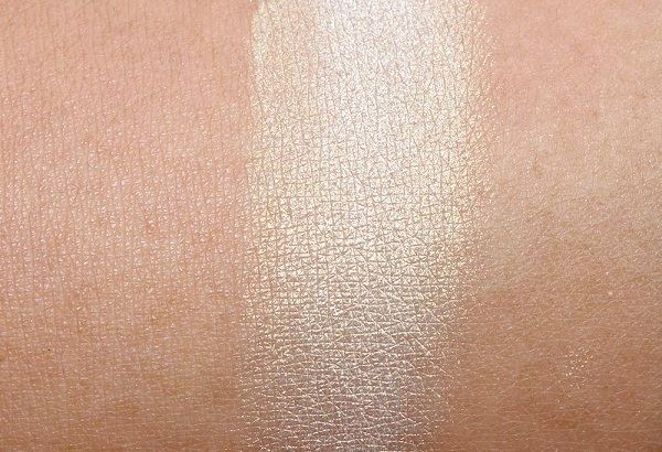 EFSANEVİ BİR HIGHLIGHTER: NARS ALBATROSS