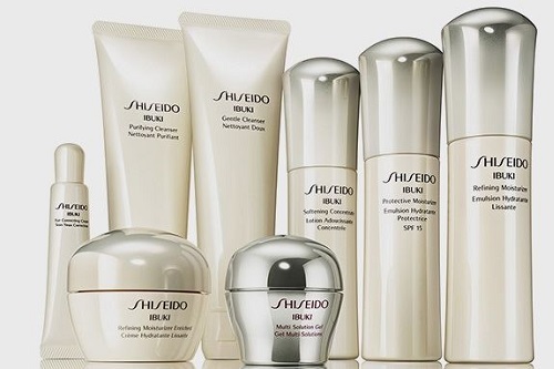 SHISEIDO IBUKI SERİSİNİN ÖZELLİKLERİ NELERDİR? HANGİ YAŞ GRUBU VE CİLT TİPİ KULLANABİLİR?