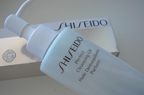 SHISEIDO YÜZ YIKAMA JELLERİNİN DİĞER TEMİZLEYİCİLERDEN FARKI