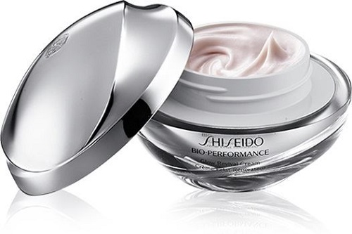 GÖZLERİNİZİ KAMAŞTIRACAK YEPYENİ BİR SERİ: SHISEIDO GLOW REVIVAL