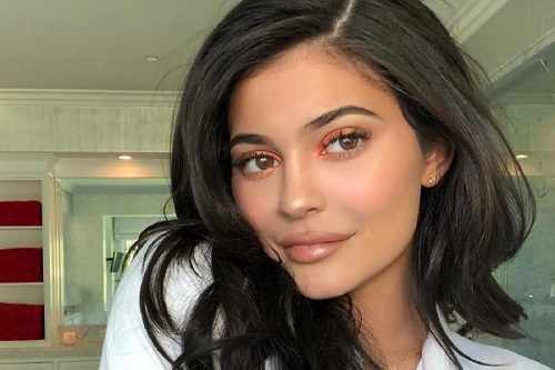 Kylıe Jenner Makyajı Nasıl Yapılır? - Duygu Özaslan