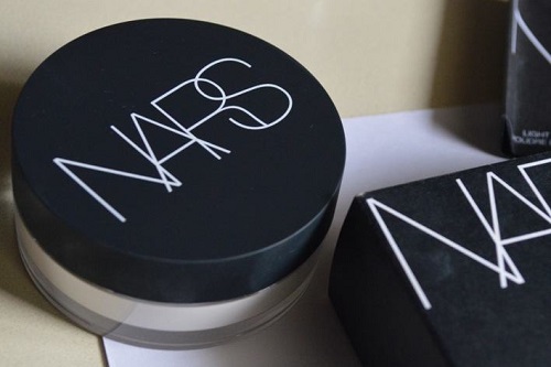 NARS LIGHT REFLECTING POWDER ALMAK İÇİN 10 SEBEP