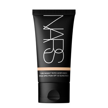 NARS - PURE RADIANT TINTED MOISTURIZER SPF 30 - Cilde Parlaklık Veren -Yağsız- Renkli Nemlendirici SPF30