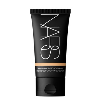 NARS - PURE RADIANT TINTED MOISTURIZER SPF 30 - Cilde Parlaklık Veren -Yağsız- Renkli Nemlendirici SPF30