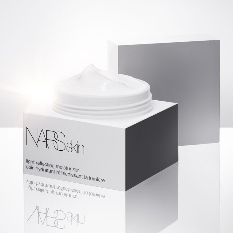 Nars Light Reflecting Moisturizer - Krem & Nemlendirici | Makyaj Trendi