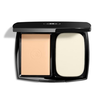 CHANEL - ULTRA LE TEINT - Aydınlık Efekt Veren Kompakt Fondöten