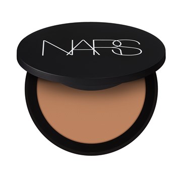 NARS - SOFT MATTE ADVANCED PERFECTING POWDER - Cilt Dokusunu Pürüzsüzleştiren Mat Pudra