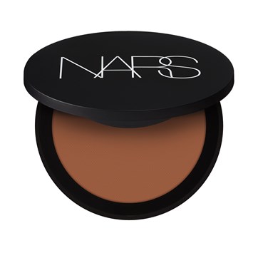 NARS - SOFT MATTE ADVANCED PERFECTING POWDER - Cilt Dokusunu Pürüzsüzleştiren Mat Pudra