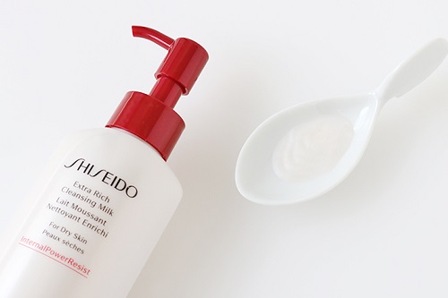 Shiseido Extra Rich Cleansing Milk