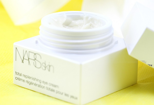 Nars Total Replenishing Eye Cream