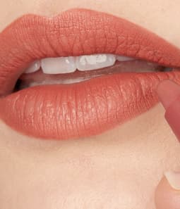 NARS Powermatte High Intensity Lip Pencil Koleksiyonu